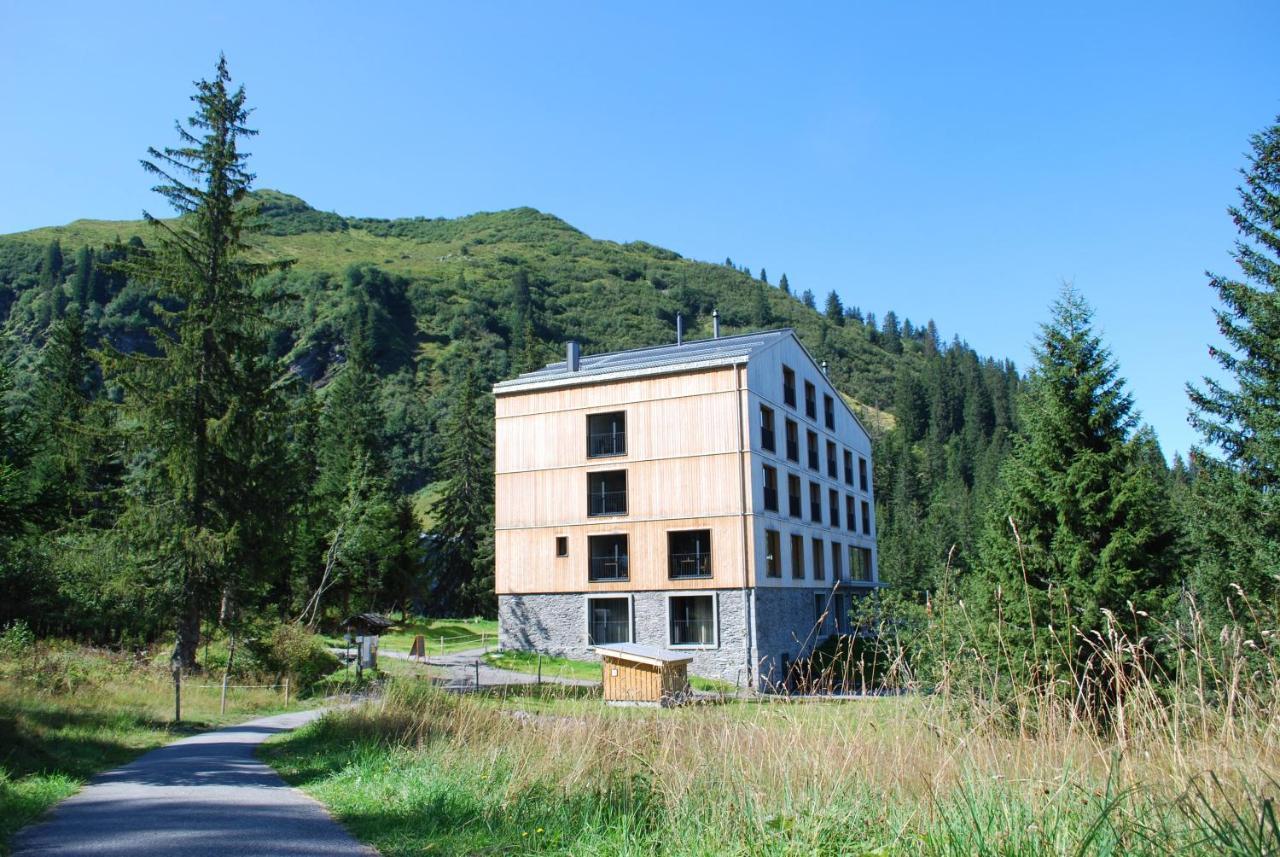 Berghotel Mettmen Schwanden  Екстер'єр фото