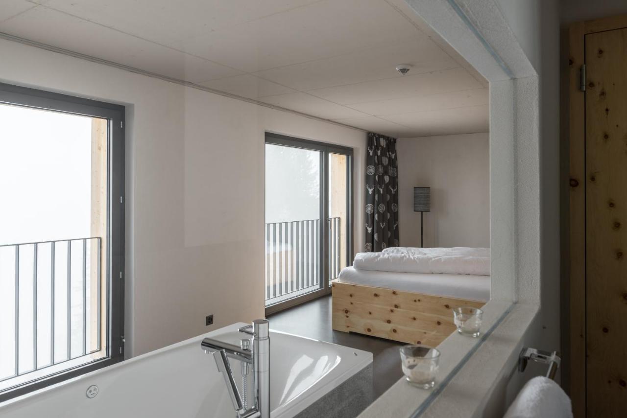 Berghotel Mettmen Schwanden  Екстер'єр фото