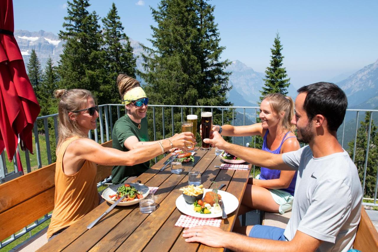 Berghotel Mettmen Schwanden  Екстер'єр фото
