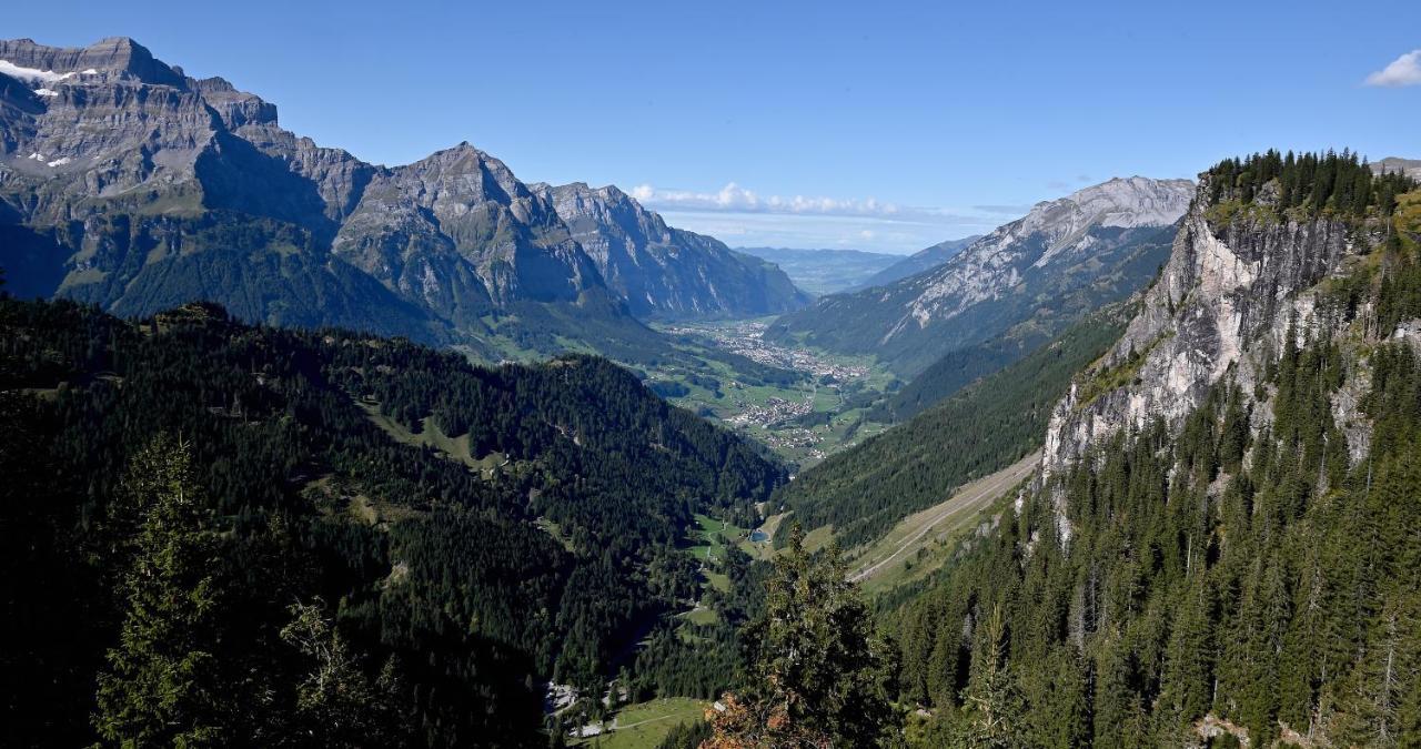 Berghotel Mettmen Schwanden  Екстер'єр фото